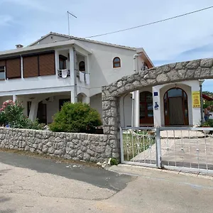 foglaljon itt